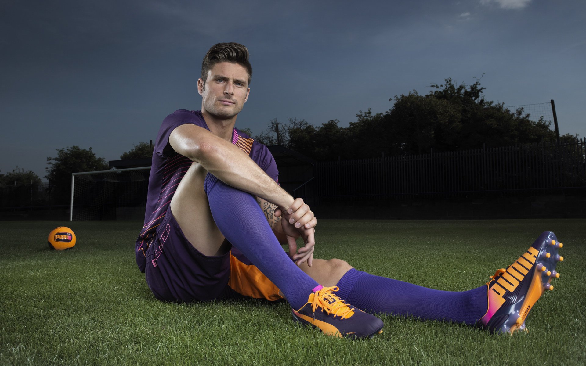 安哥拉斩落挪威,哈弗茨在意甲焦点战接管比赛,当非主流成为主流叙事