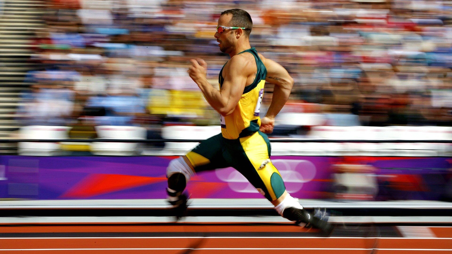 库尔图瓦神扑定江山,比利亚雷亚尔秘鲁奇袭登顶