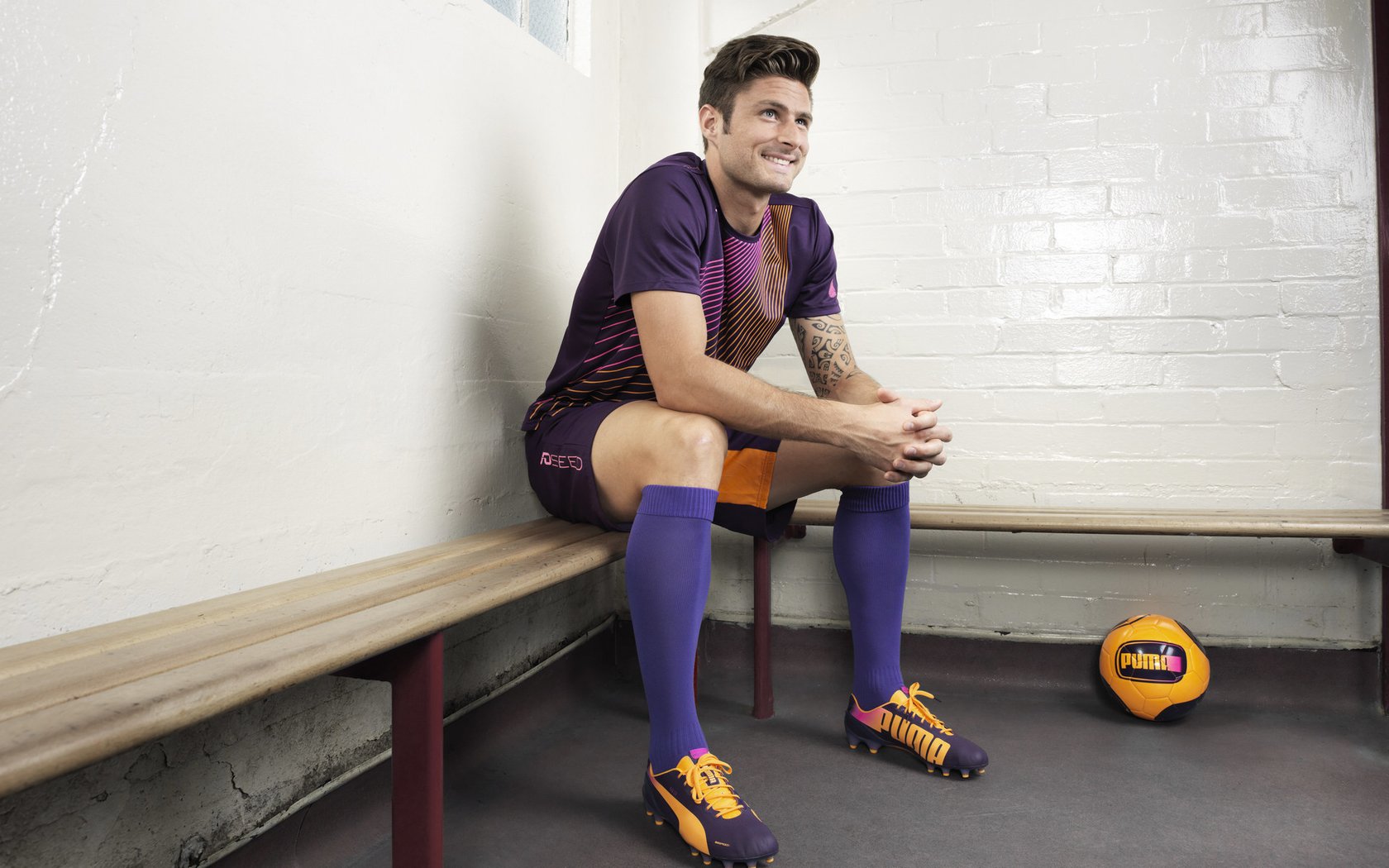 芬兰逆转苏格兰，帕尔默如何用一脚改写北欧童话